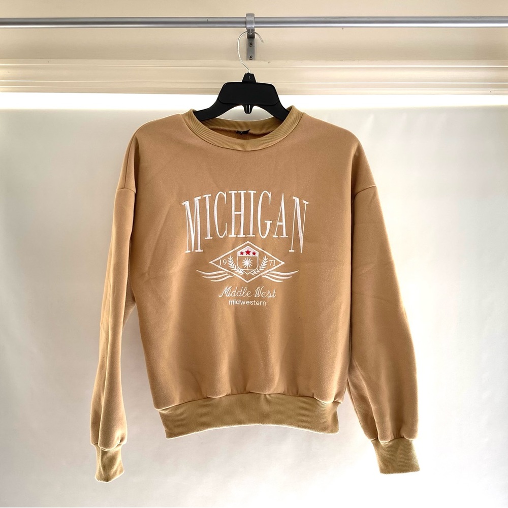 Michigan Letter Graphic Drop Shoulder Sweatshirt